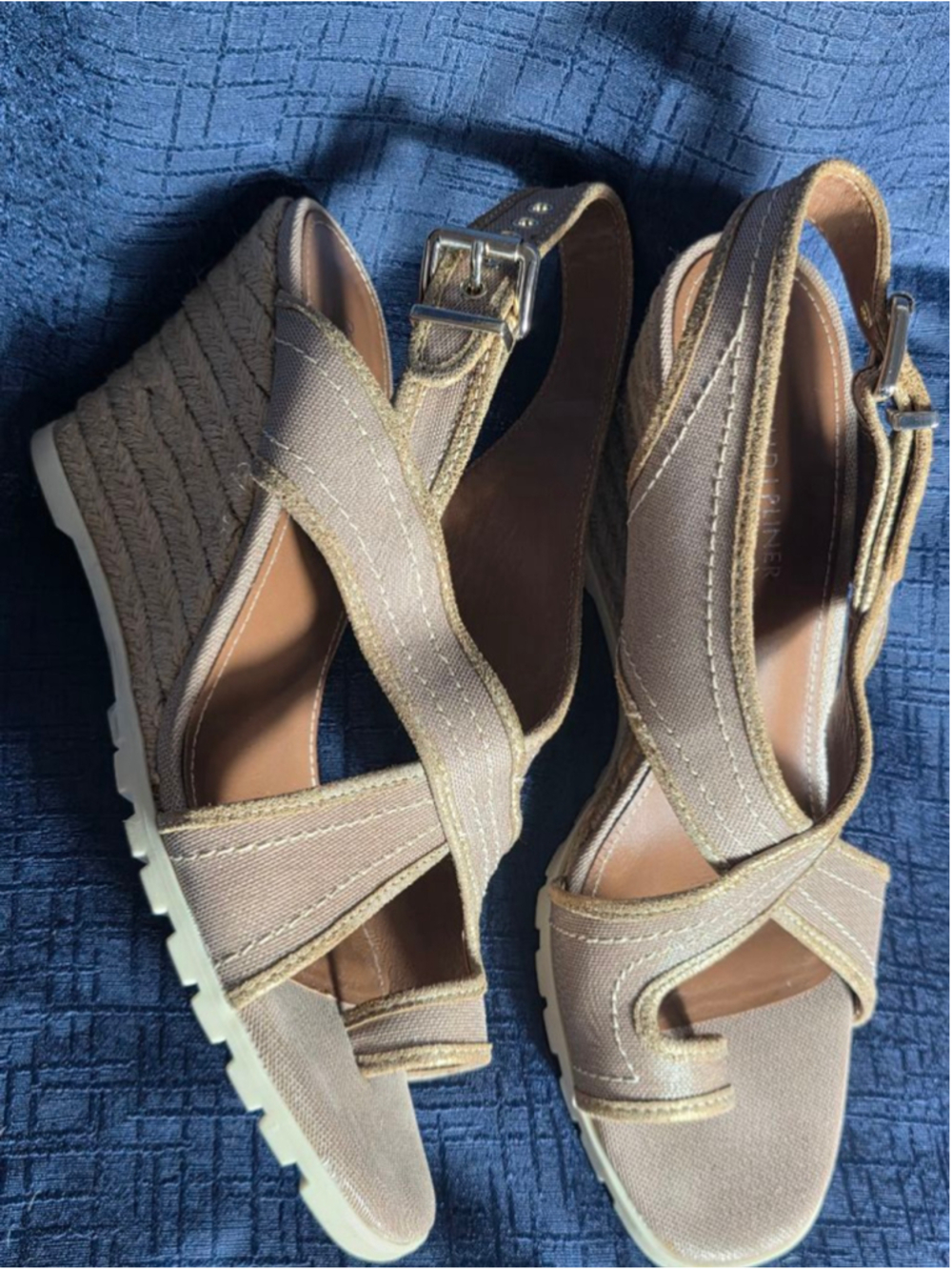 Women's Donald J Pliner Beige Espadrille Wedge Sandals Size 9 Shoes feminine - Picture 2 of 9